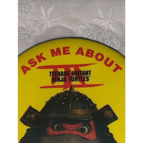 Vintage Teenage Mutant Ninja Turtles movie release pin - Picture 4 of 6